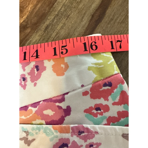 Lands End Comfort Mid Rise Short Floral print Mauve, Ivory, Aqua and Peach in Wo - Picture 9 of 13